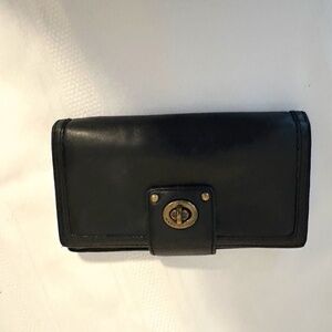 Marc Jacobs turn buckle leather wallet